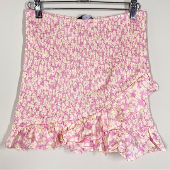 {Zara} Floral Print Smocked Mini Skirt • XS - Picture 2 of 8